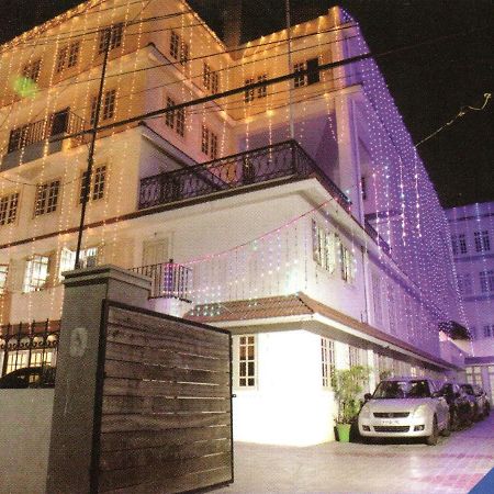 Malayalee Club Hotel Chennai Exterior photo