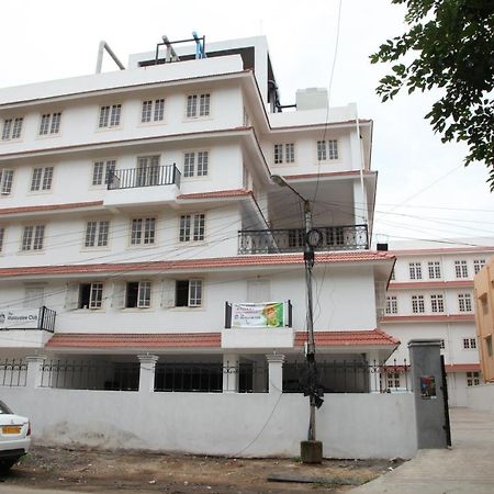 Malayalee Club Hotel Chennai Exterior photo