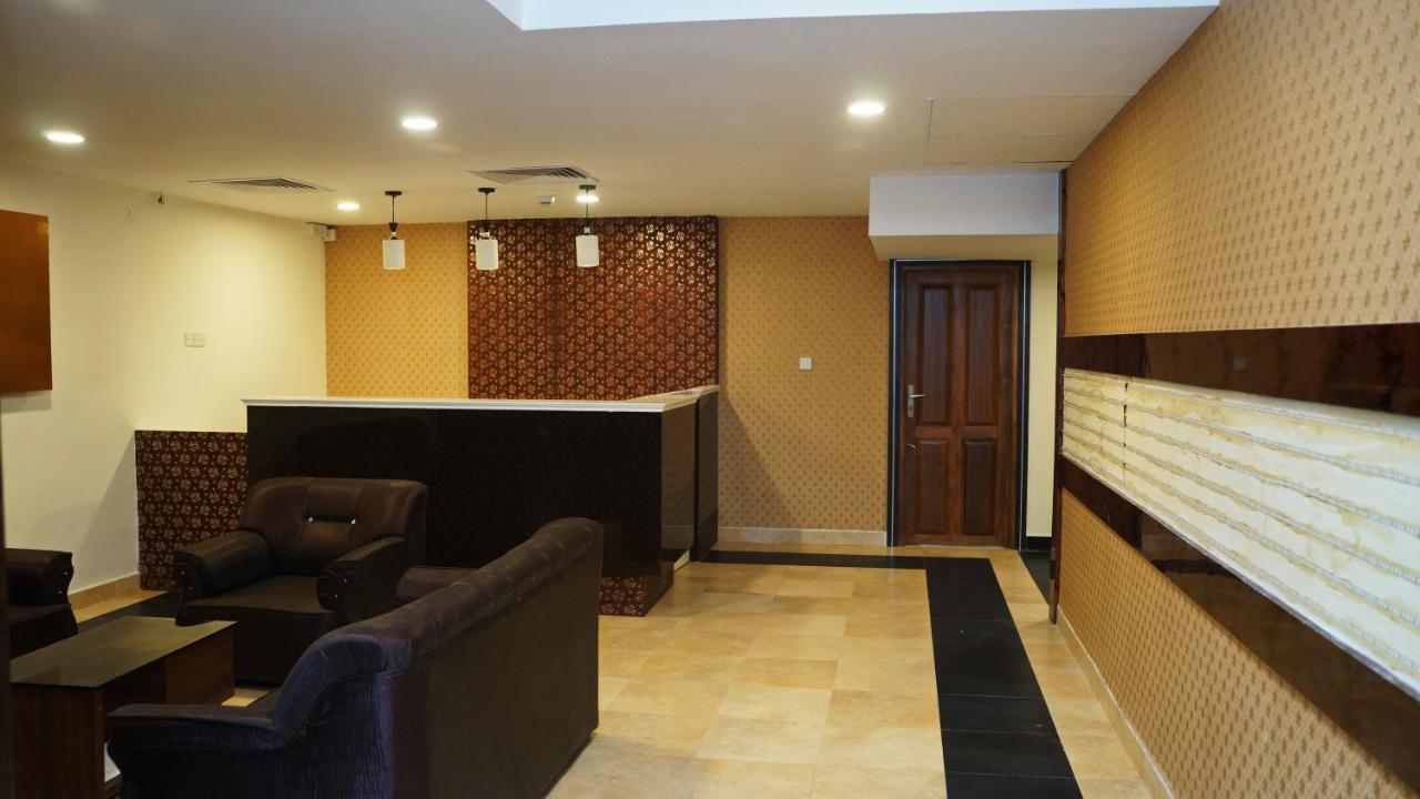 Malayalee Club Hotel Chennai Exterior photo