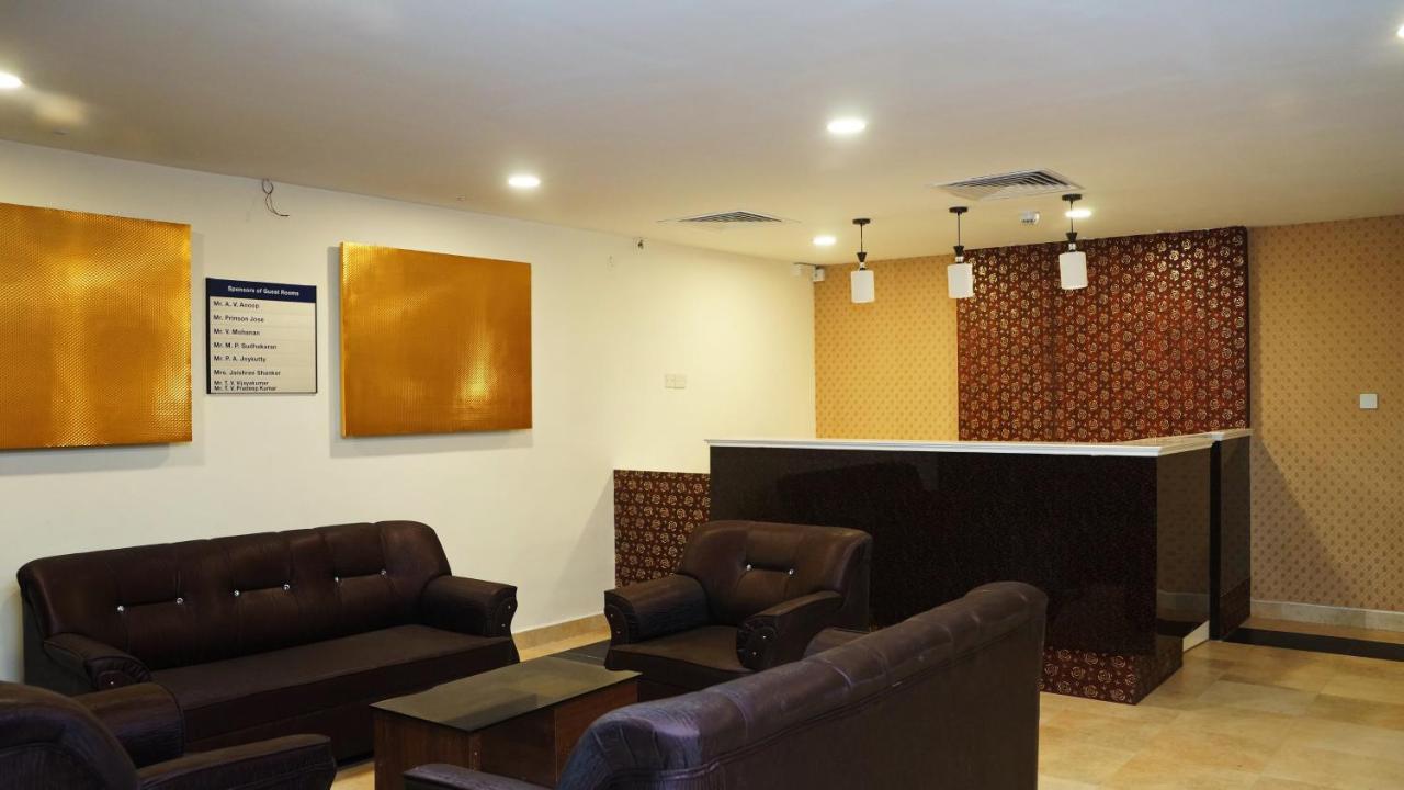 Malayalee Club Hotel Chennai Exterior photo