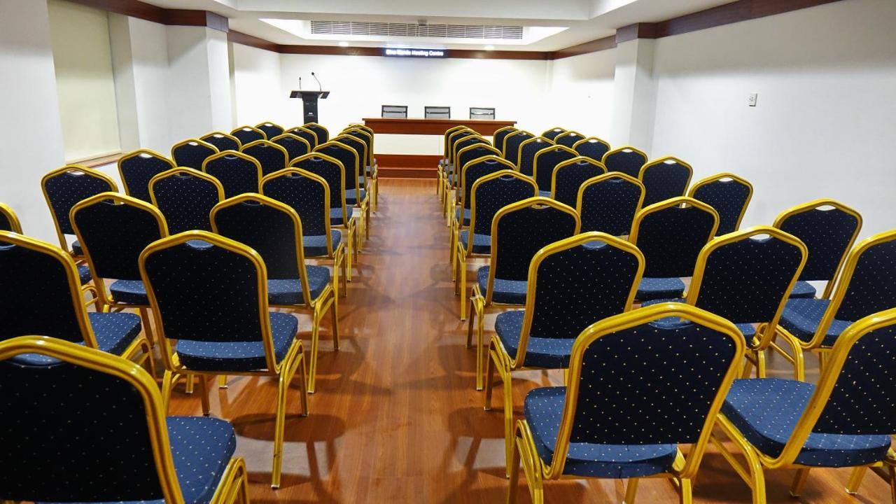 Malayalee Club Hotel Chennai Exterior photo